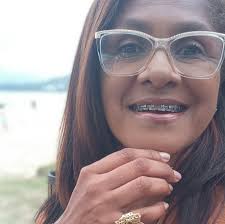 Renata, 41