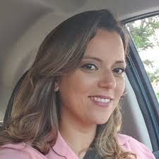 Camila, 37